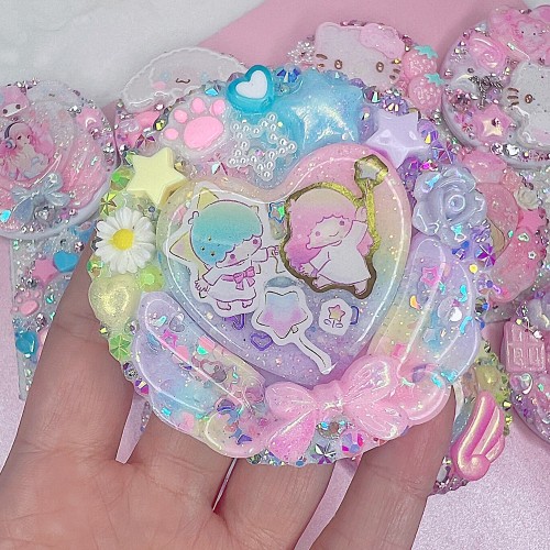 Little Twin Stars Compact Mirror